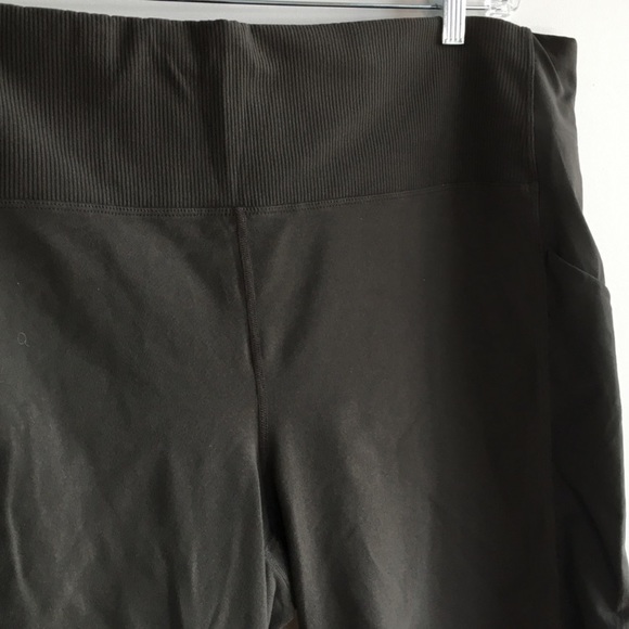 Athleta Excursion Hybrid Biker Shorts Size 2X - Picture 5 of 10